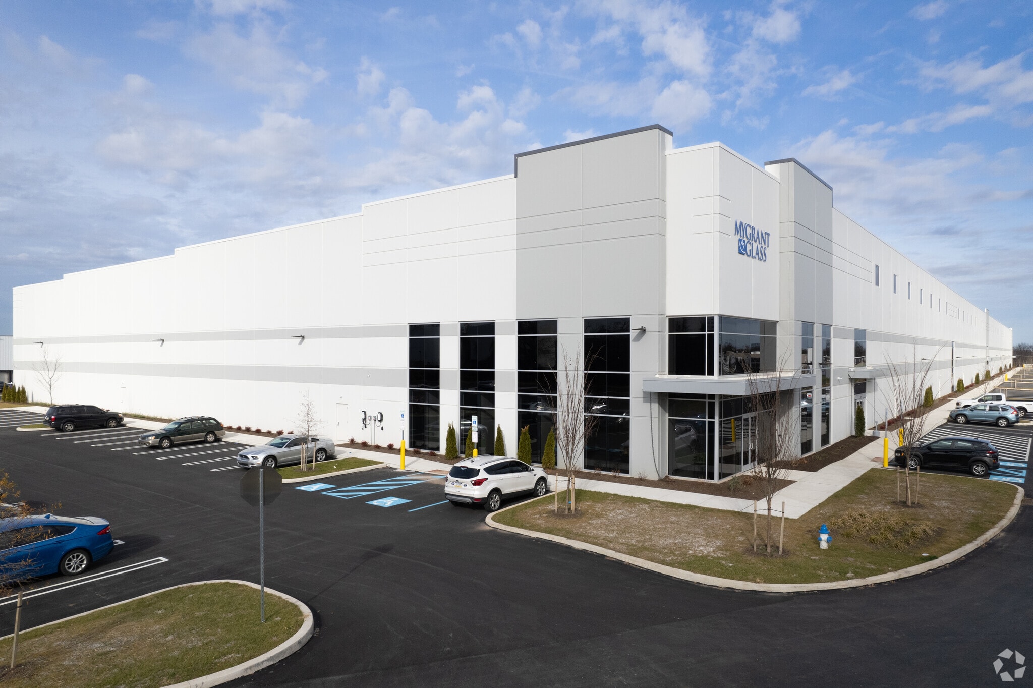 350 Ivyland Rd, Warminster Township, PA for lease Primary Photo- Image 1 of 6
