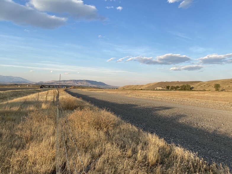 4 Repair Rd, Livingston, MT for sale - Primary Photo - Image 1 of 1