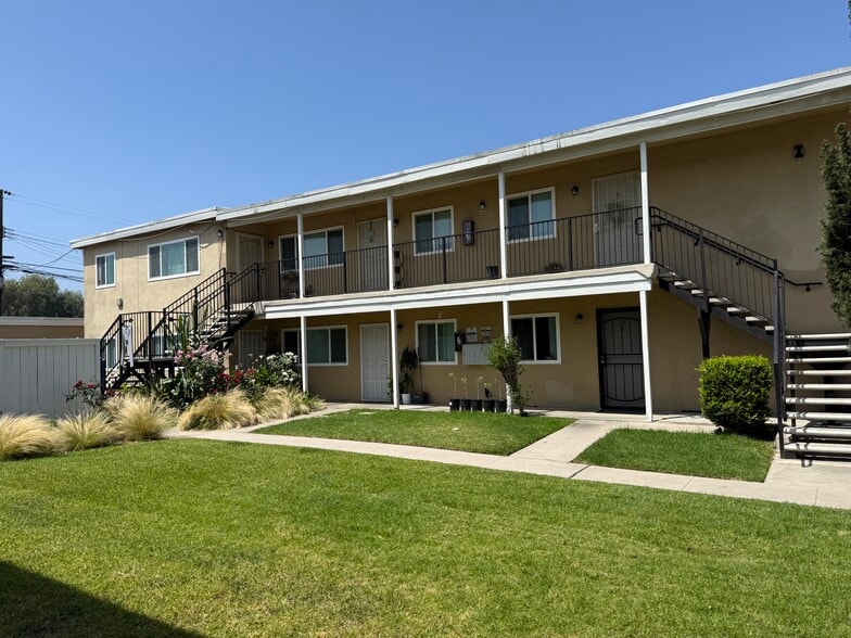 1300 W Valencia Dr, Fullerton, CA for sale - Building Photo - Image 3 of 11