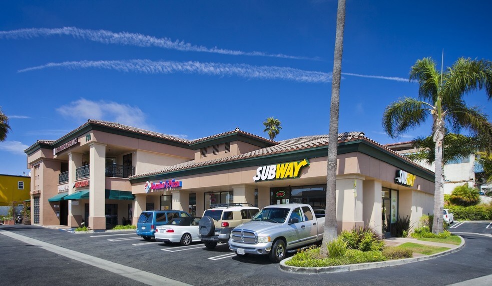 730 S Pacific Coast Hwy, Redondo Beach, CA à louer - Photo du bâtiment - Image 3 de 3