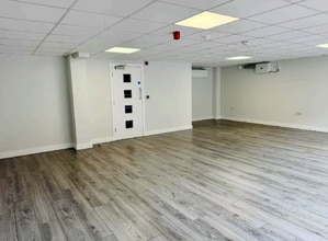 368-370 Lymington Rd, Christchurch for lease Interior Photo- Image 2 of 2