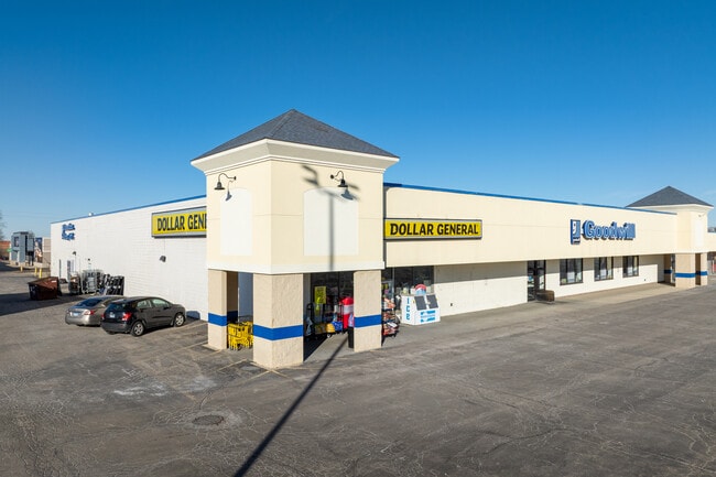 Plus de détails pour 1200-1230 Woodlawn Rd, Lincoln, IL - Commerce de détail aux enchères