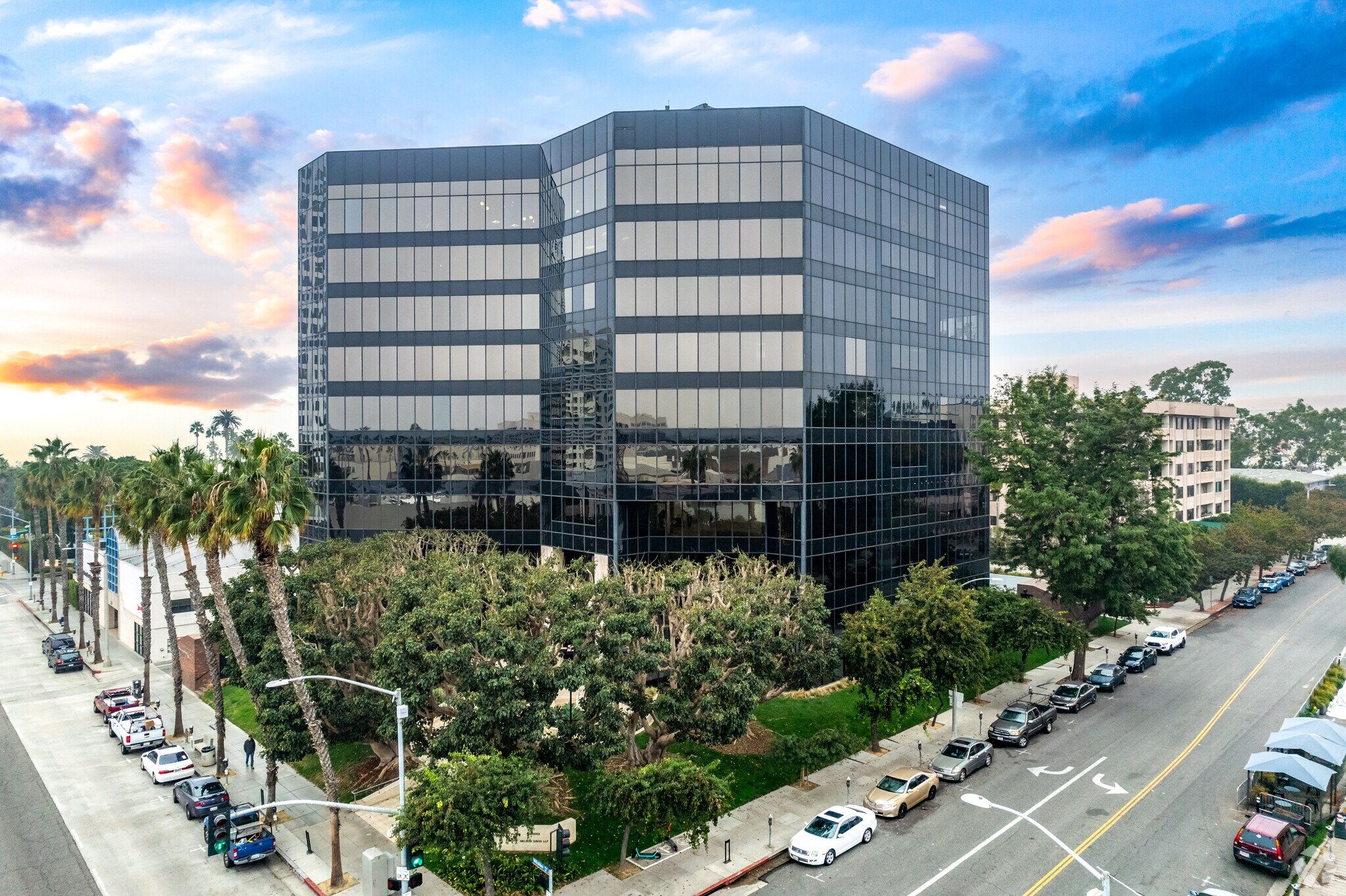 233 Wilshire Blvd, Santa Monica, CA à louer Photo du bâtiment- Image 1 de 20