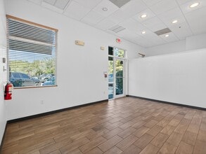 800 NW 17th Ave, Delray Beach, FL for lease Interior Photo- Image 1 of 17
