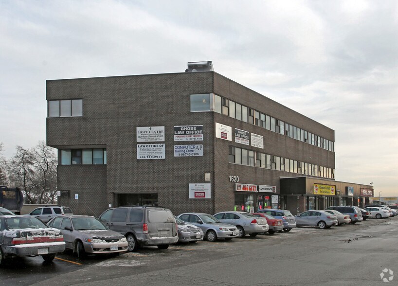1620 Albion Rd, Toronto, ON à louer - Photo du bâtiment - Image 3 de 5