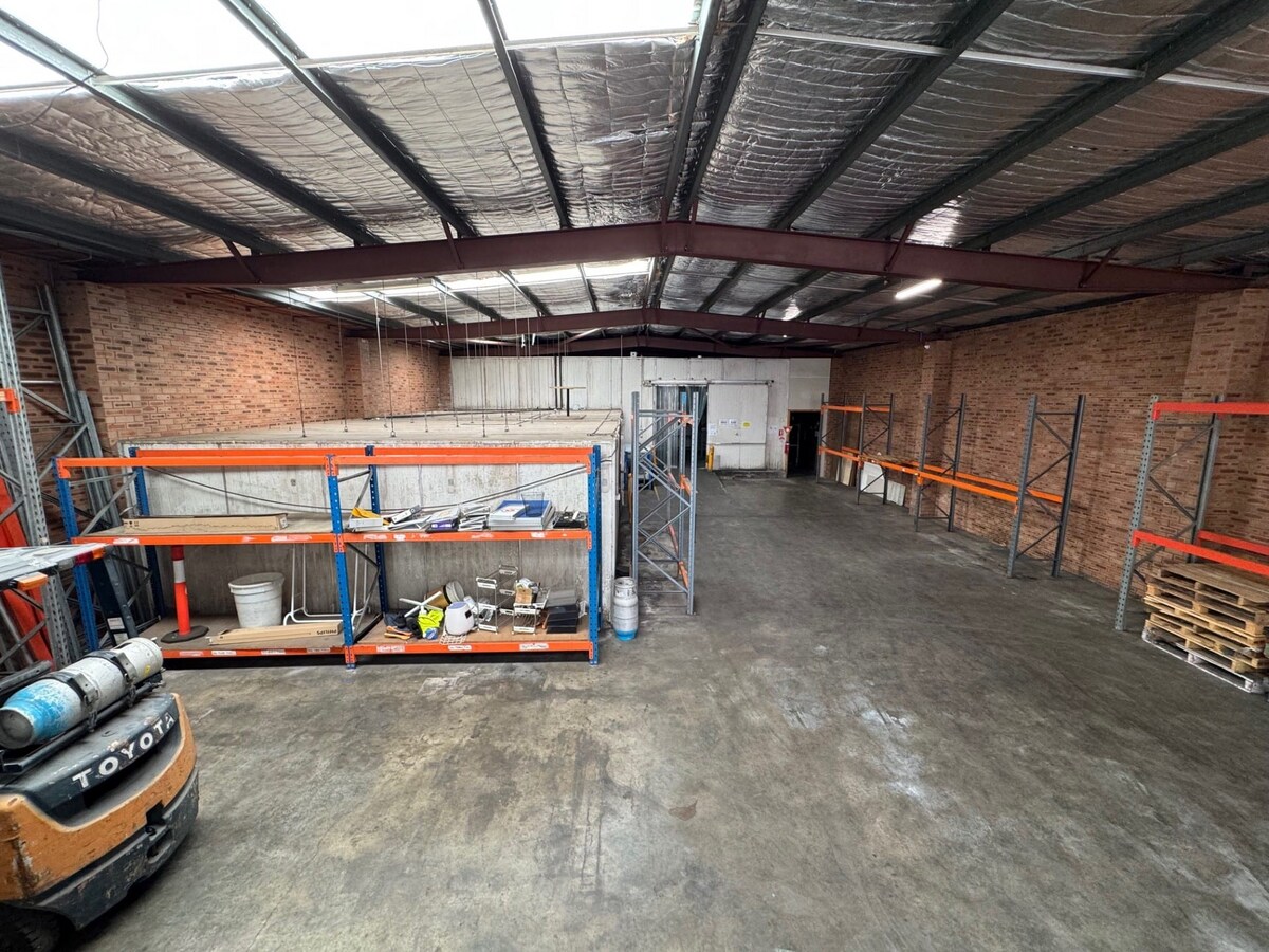 1 Marshall Rd, Kirrawee, NSW 2232 - Unit 2 - - Interior Photo - Image 1 of 5