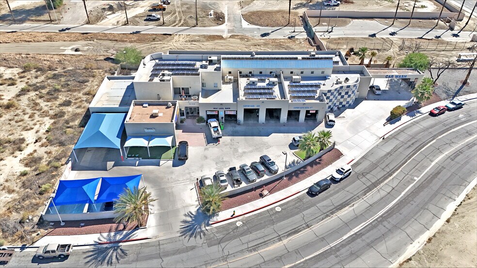 75015 Sheryl Ave, Palm Desert, CA à vendre - Photo du bâtiment - Image 2 de 17