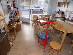 Retail in Cuenca, Cuenca for lease Interior Photo- Image 2 of 6