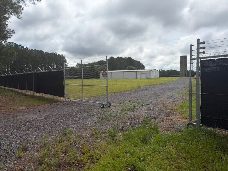 2991 New Hopewell Rd, Hartsville, SC à louer - Photo du bâtiment - Image 3 de 26
