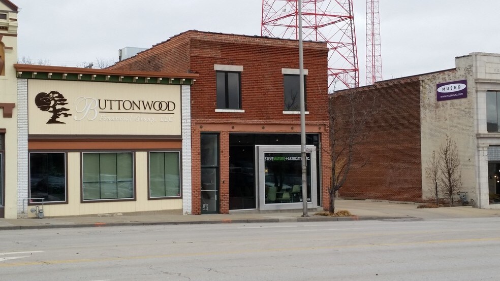 3017 Main St, Kansas City, MO à louer - Photo du bâtiment - Image 2 de 12