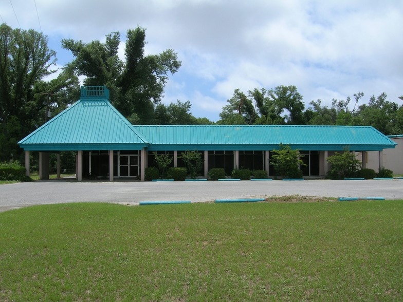 1000 N New Warrington Rd, Pensacola, FL for sale - Building Photo - Image 2 of 7