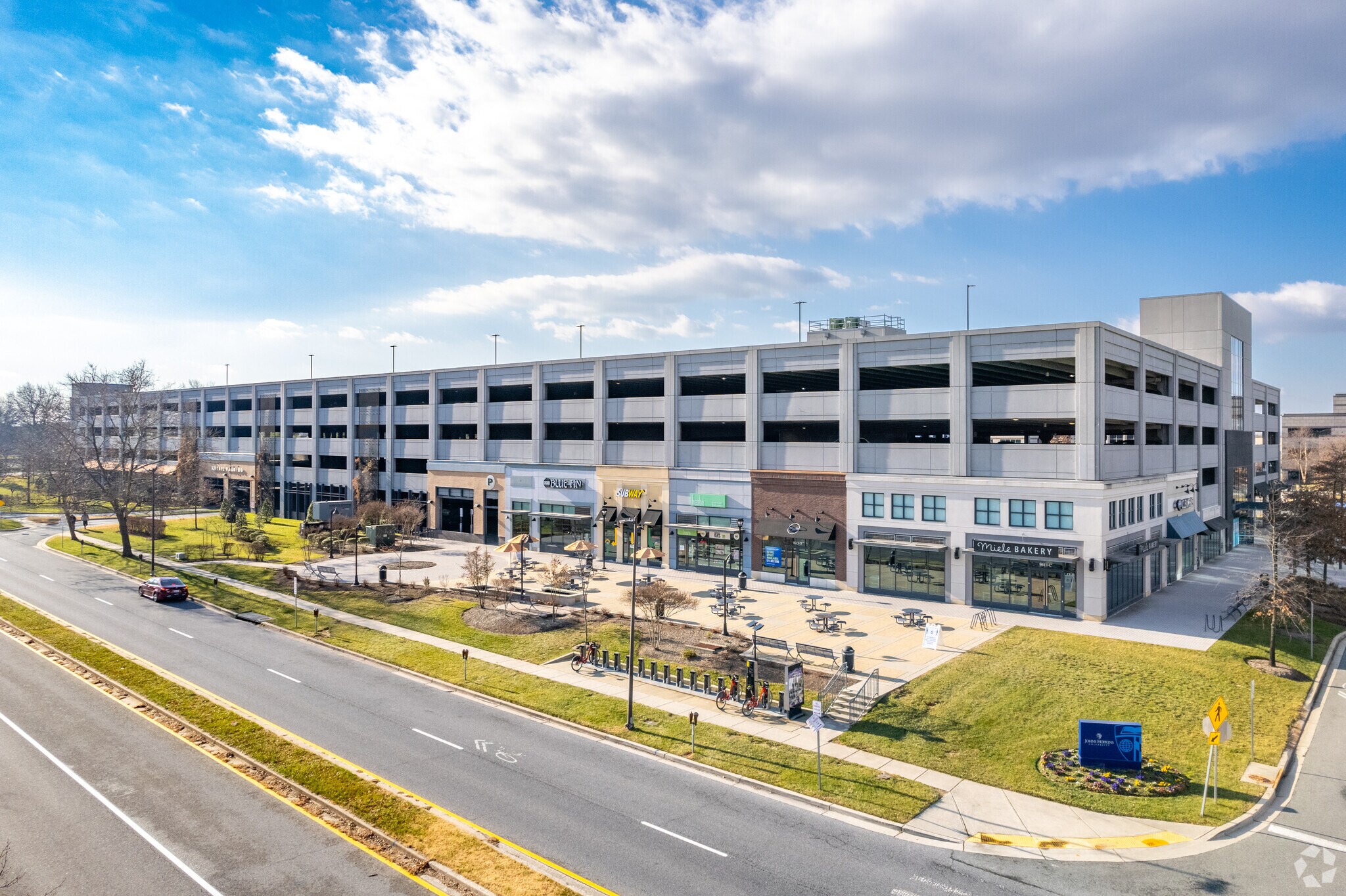 9613 Medical Center Dr, Rockville, MD à louer Photo du bâtiment- Image 1 de 6