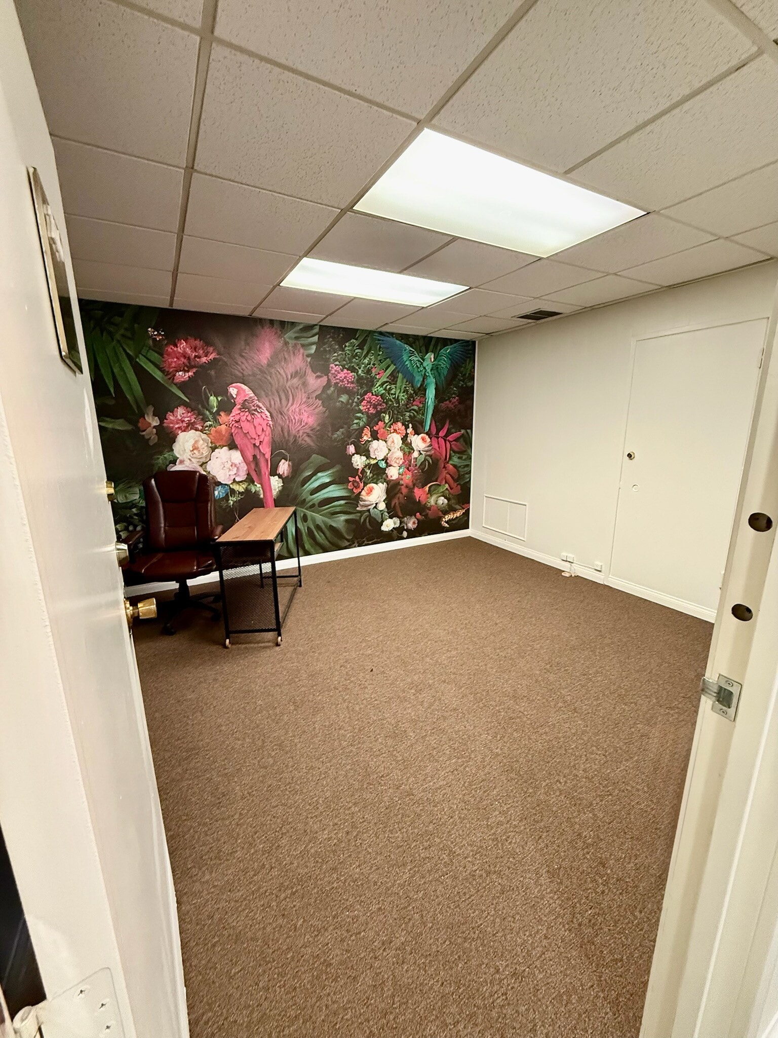 8721 W Sunset Blvd, West Hollywood, CA for lease Interior Photo- Image 1 of 2