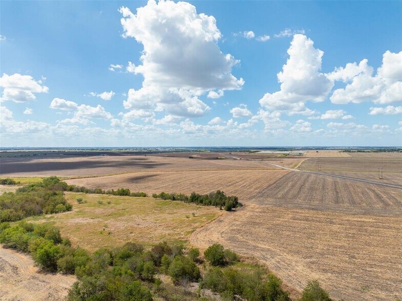 000 Wells Lane, Manor, TX à vendre - Photo du bâtiment - Image 2 de 35