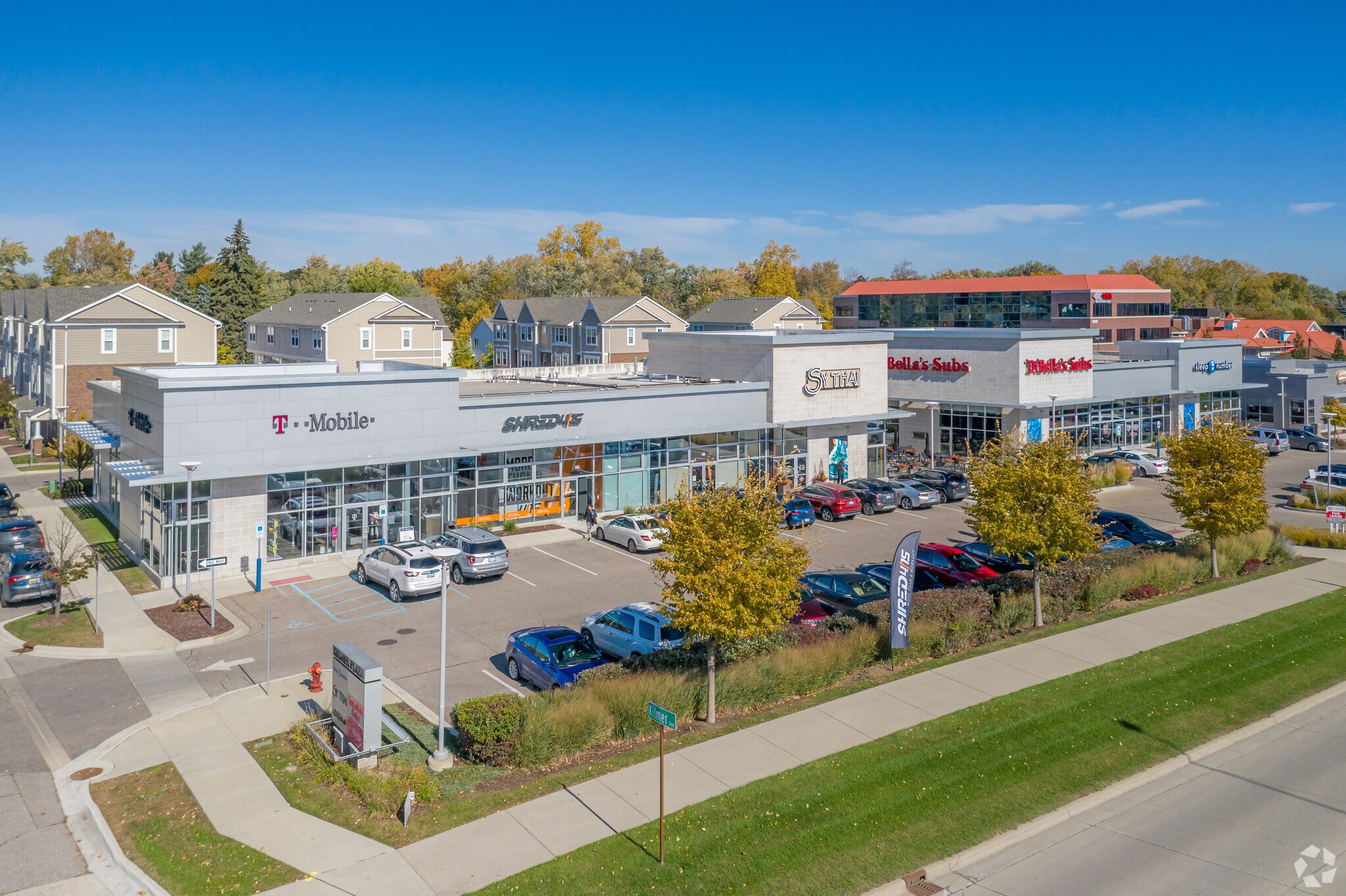 436-507 E Big Beaver Rd, Troy, MI à louer Photo du bâtiment- Image 1 de 9