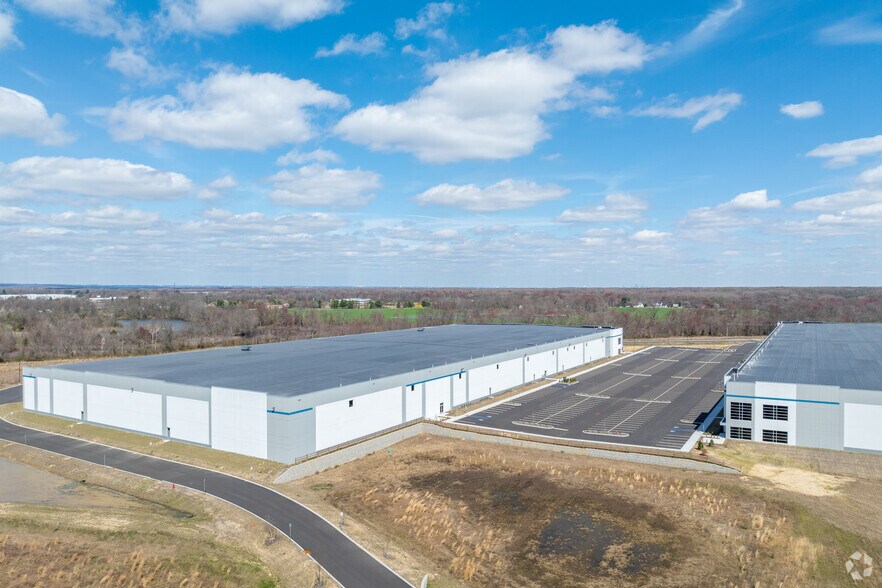 24 N Game Creek Rd, Carneys Point, NJ à louer - Aérien - Image 2 de 6