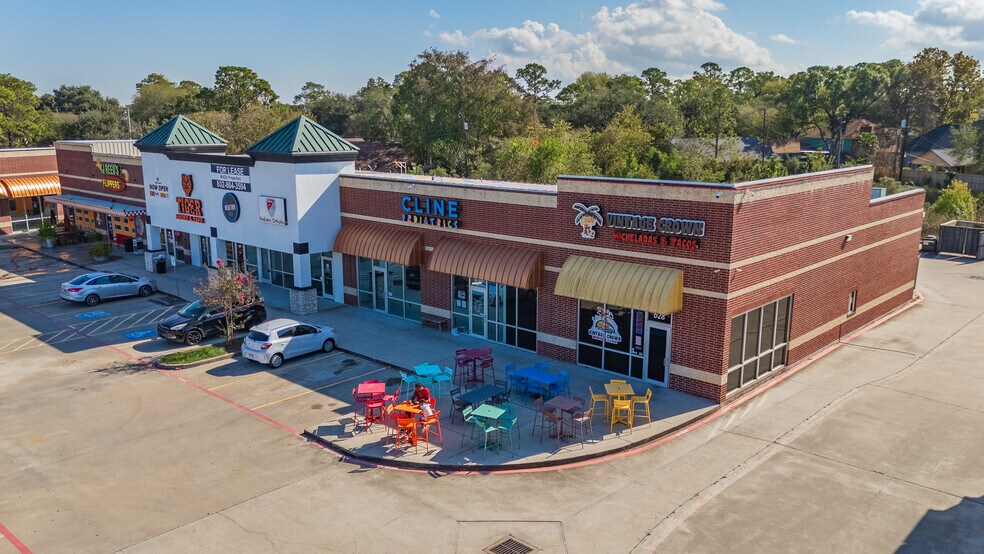 660-688 Fm-517, Dickinson, TX à louer - Photo du bâtiment - Image 2 de 10