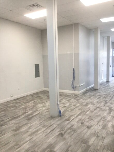 912 Bergenline Ave, Union City, NJ for lease - Interior Photo - Image 3 of 14