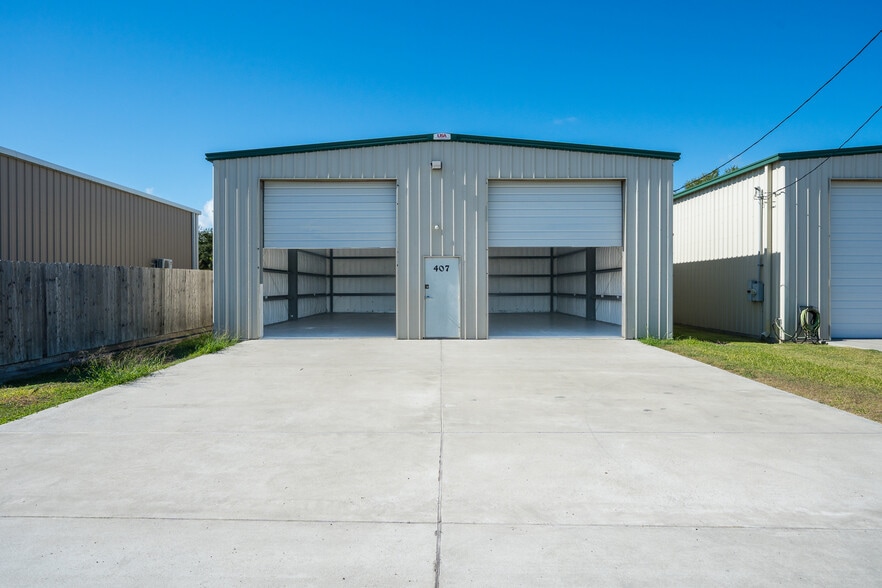 407 10th st, Fulton, TX à vendre - Photo du bâtiment - Image 2 de 9