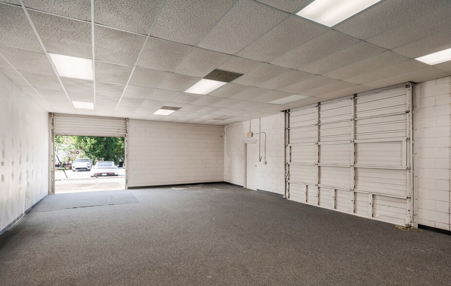 100 Candace Dr, Maitland, FL à louer - Photo du bâtiment - Image 3 de 7
