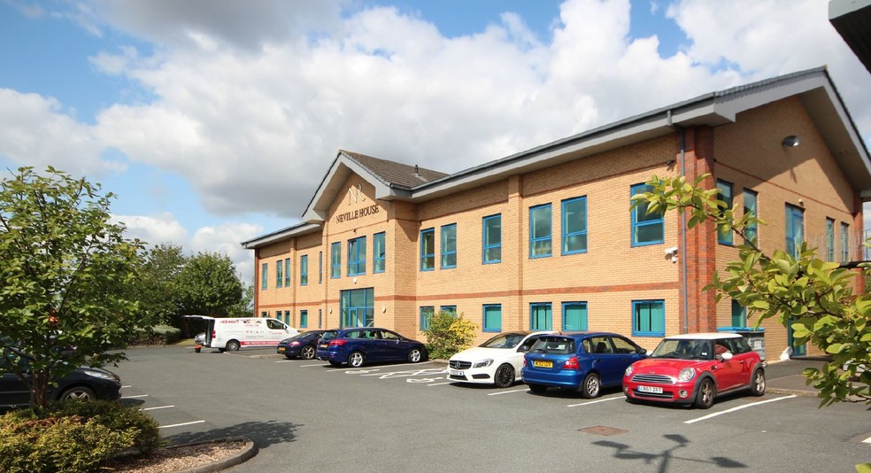 Steelpark Rd, Halesowen à louer - Photo du bâtiment - Image 2 de 3