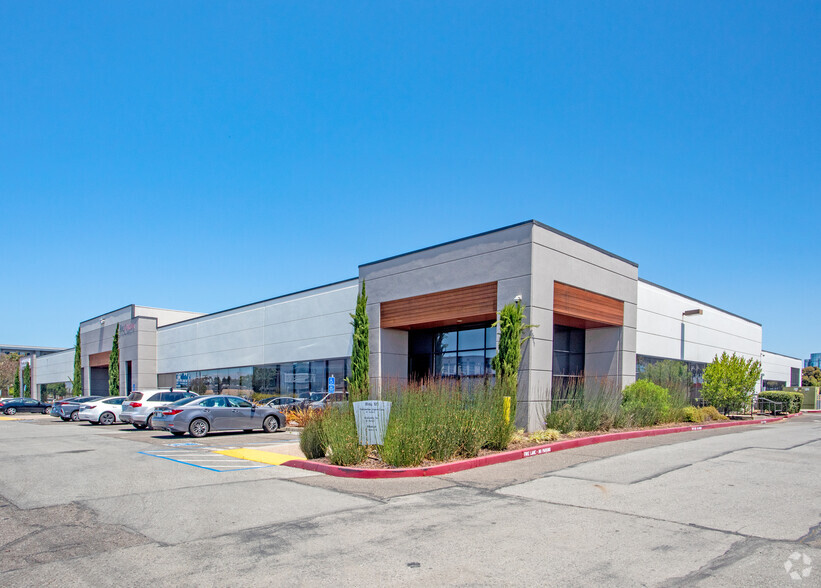 125 Shoreway Rd, San Carlos, CA for lease - Primary Photo - Image 1 of 4