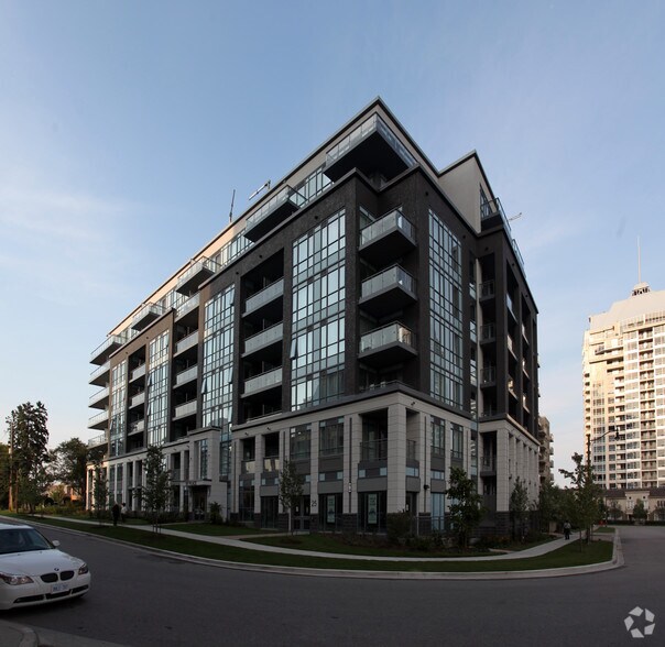 17-25 Kenaston Gdns, Toronto, ON à vendre - Photo du bâtiment - Image 2 de 2