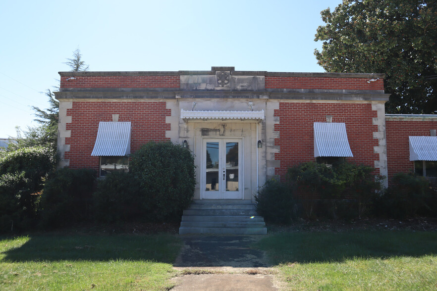 308 E Thom St, China Grove, NC for sale - Building Photo - Image 3 of 7