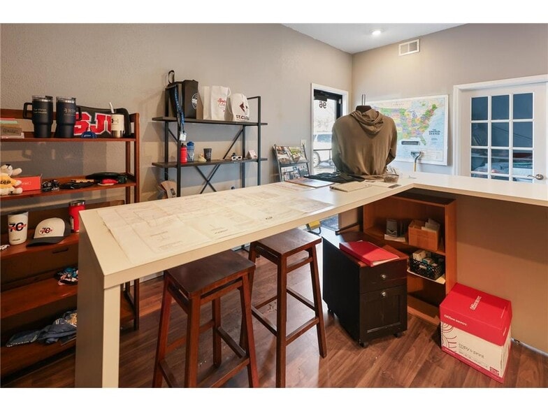 32 32nd Ave S, Saint Cloud, MN à vendre - Photo du bâtiment - Image 3 de 7
