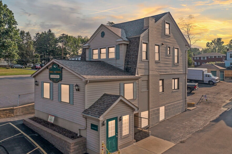 5133 Brightwood Rd, Bethel Park, PA for sale - Building Photo - Image 1 of 26