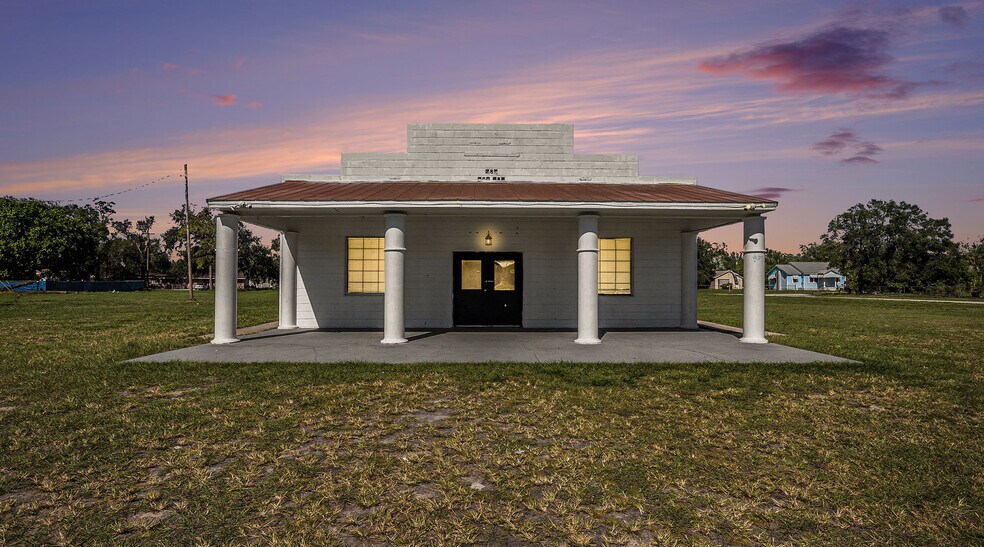 5118 E 17th Ave, Tampa, FL à vendre - Photo du bâtiment - Image 2 de 26