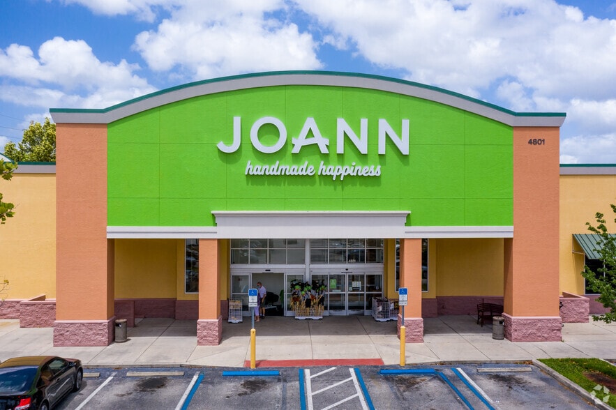 4795 W Irlo Bronson Memorial Hwy, Kissimmee, FL for lease - Building Photo - Image 2 of 5