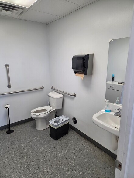 3880 S Baldwin Rd, Lake Orion, MI à vendre - Photo du bâtiment - Image 3 de 10