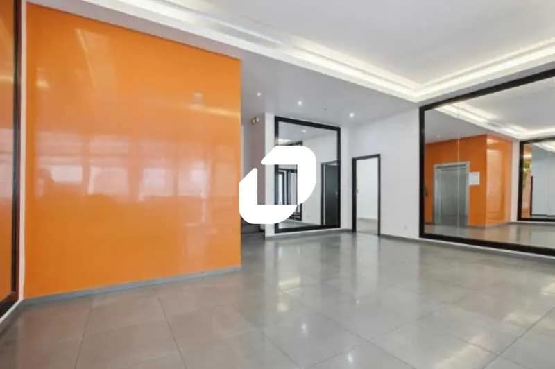 17 Rue D'Orleans, Neuilly-sur-Seine à louer - Photo intérieure - Image 2 de 9