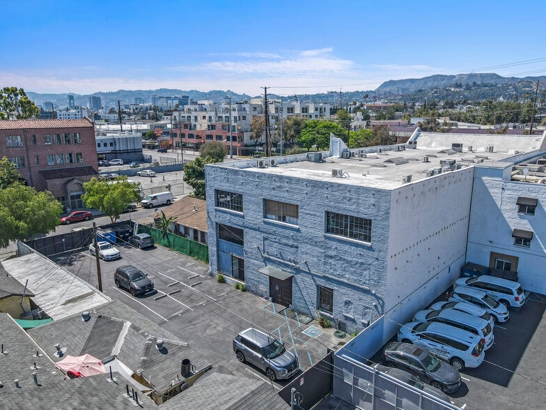 5176 Santa Monica Blvd, Los Angeles, CA à louer - Photo du bâtiment - Image 2 de 16