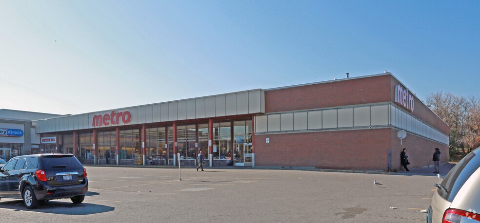 149 Midtown Dr, Oshawa, ON à louer - Photo du bâtiment - Image 1 de 2