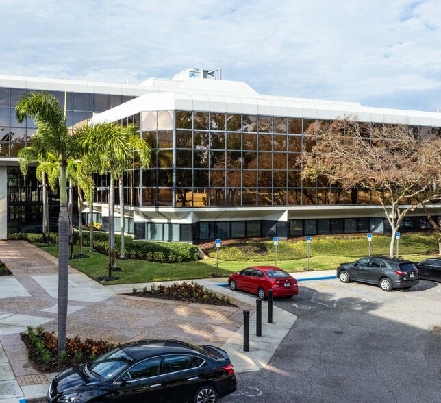 2600 Lake Lucien Dr, Maitland, FL for lease - Building Photo - Image 2 of 12