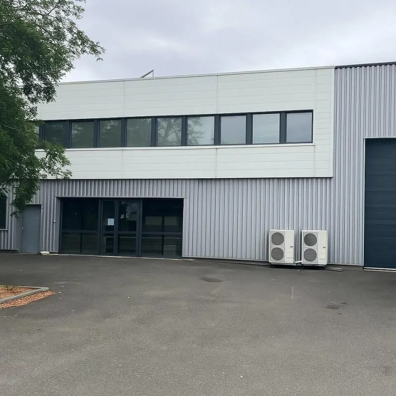 Flex in Bordeaux for lease Building Photo- Image 1 of 6