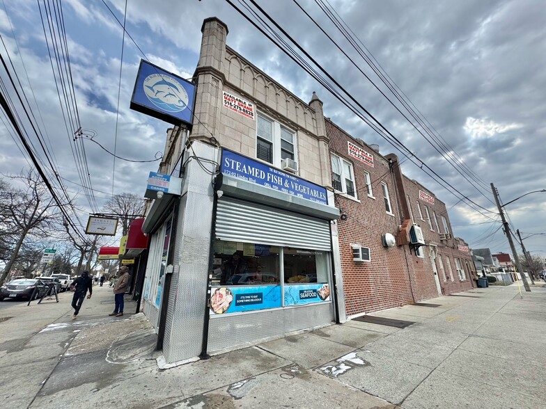 17202 Linden Blvd, Jamaica, NY à vendre - Photo du bâtiment - Image 1 de 24