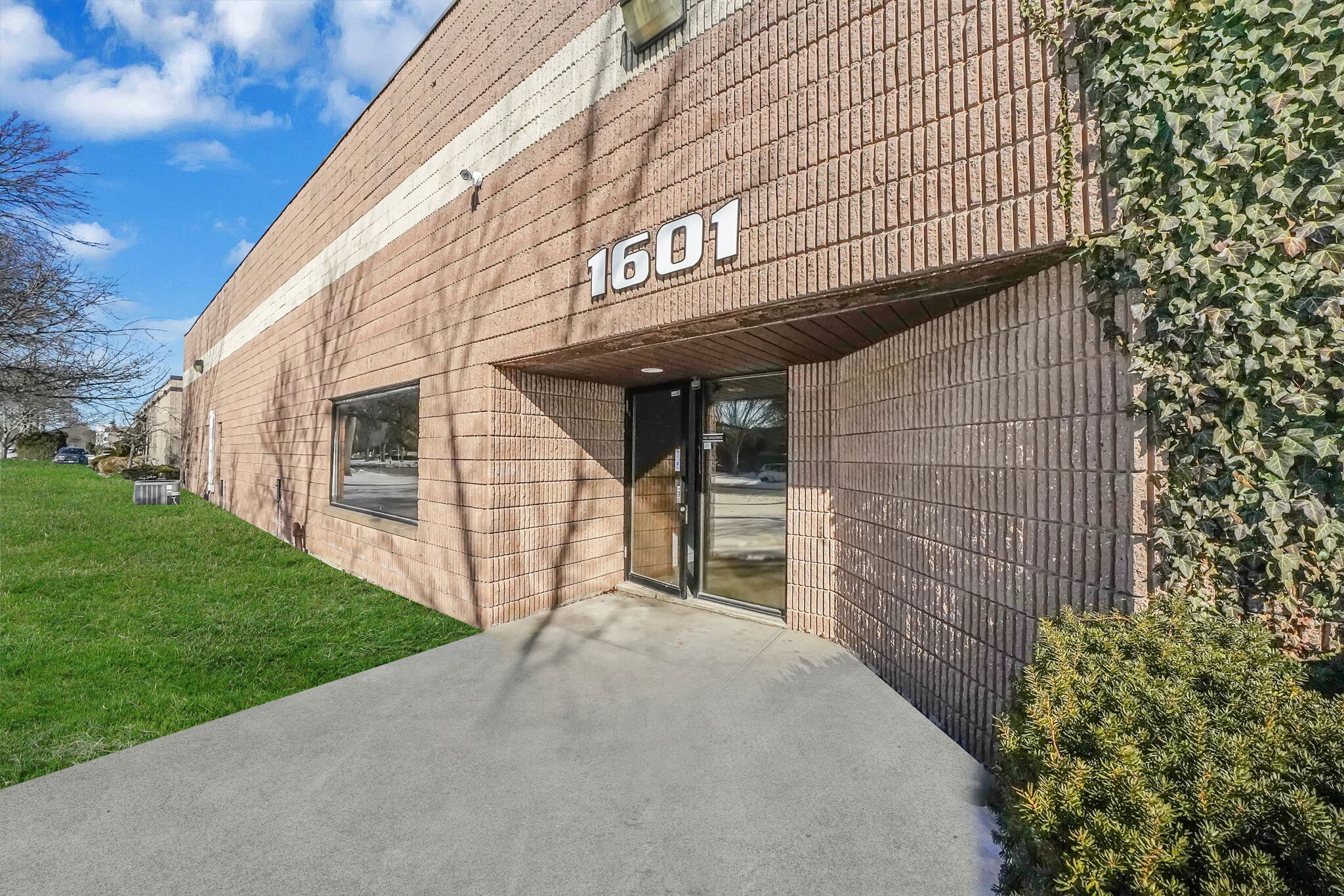 1601 Arctic Avenue, Bohemia, NY 11716, Bohemia, NY for lease Building Photo- Image 1 of 30