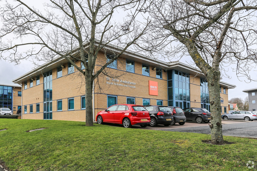 Hornbeam Park Oval, Harrogate for sale - Primary Photo - Image 1 of 1