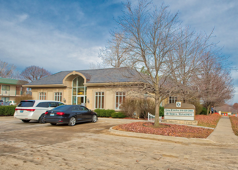 1209 NW North Ridge Dr, Blue Springs, MO à louer - Photo du bâtiment - Image 1 de 45