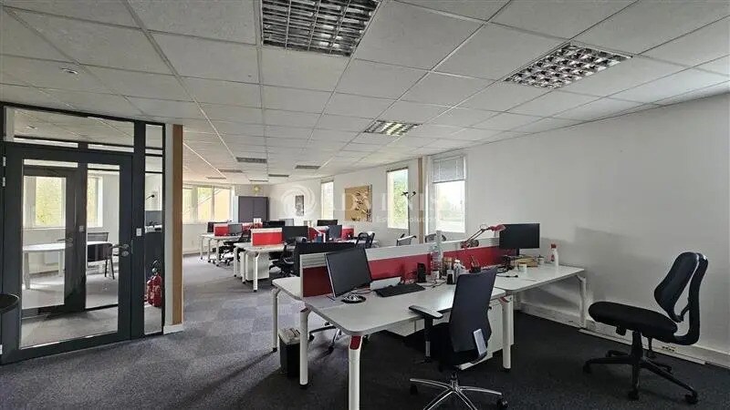 Office in VILLENEUVE-D'ASCQ for lease - Interior Photo - Image 3 of 9