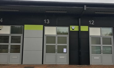 1 Smeaton Close, Aylesbury for lease Building Photo- Image 1 of 1