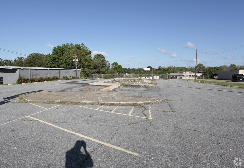5371 Veterans Pky, Columbus, GA à vendre - Photo du bâtiment - Image 3 de 3