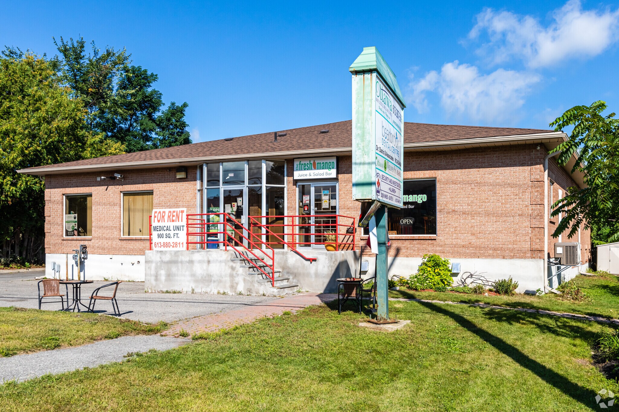 2559 Innes Rd, Gloucester, ON for sale Primary Photo- Image 1 of 1