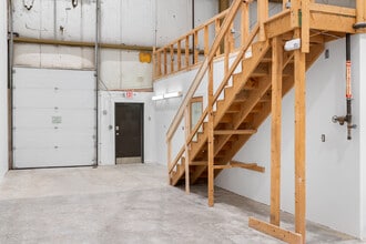 124-130 Hall St, Concord, NH for lease Interior Photo- Image 2 of 6