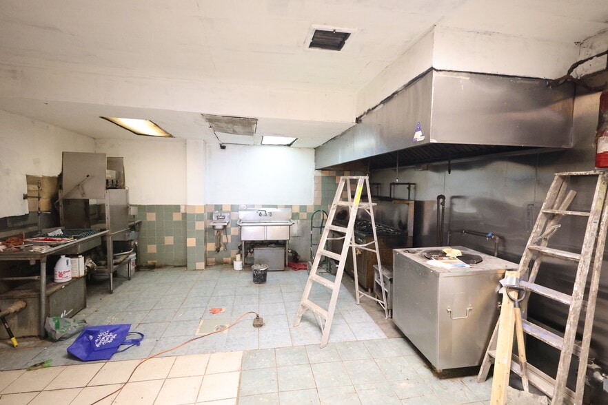 2177 Third Ave, New York, NY for lease - Building Photo - Image 3 of 6