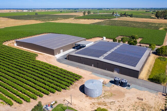 Plus de détails pour 11989 N Clements Rd, Linden, CA - Industriel à vendre