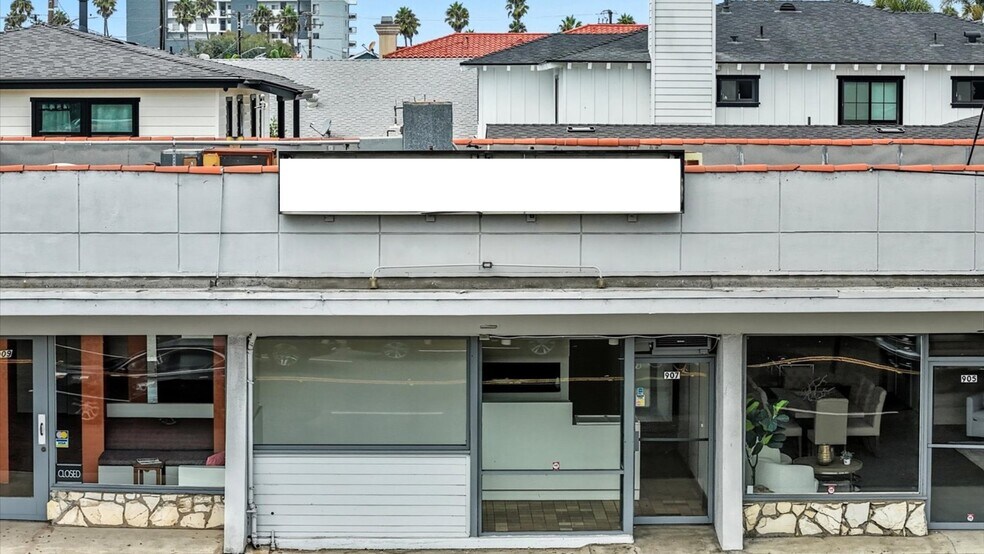 901-909 S Pacific Coast Hwy, Redondo Beach, CA à vendre - Photo du bâtiment - Image 2 de 24
